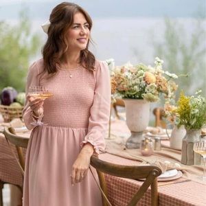 Blush Jilly box dress fall 2023